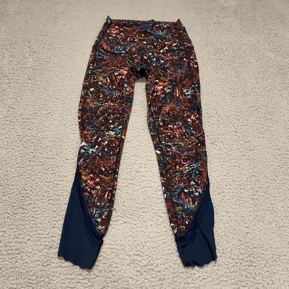 Lululemon Wunder Under High-Rise Crop Scallop Full-On Luxtreme Foliage size 2 - Picture 3 of 7